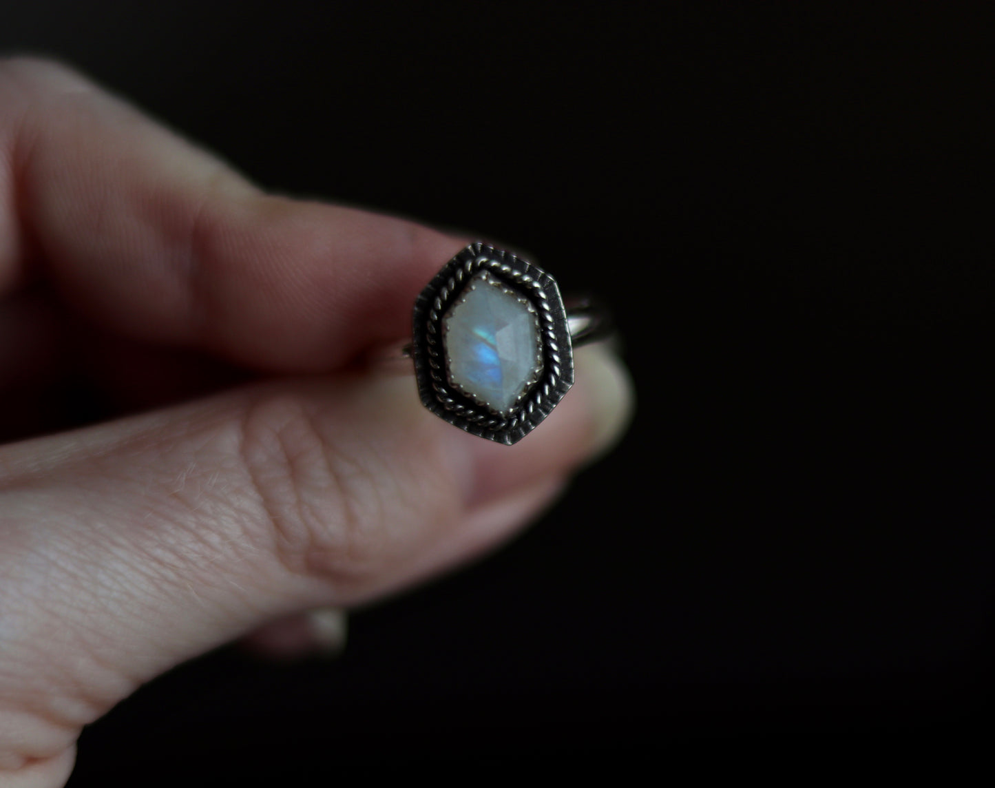 Rosecut Moonstone Ring